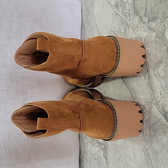 Women's Ankle Boots with Front Zipper and Square Heel - Picture 4 of 6